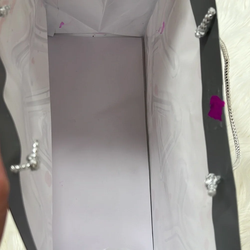 AMERICAN GREETINGS Gift Bag that says YAY